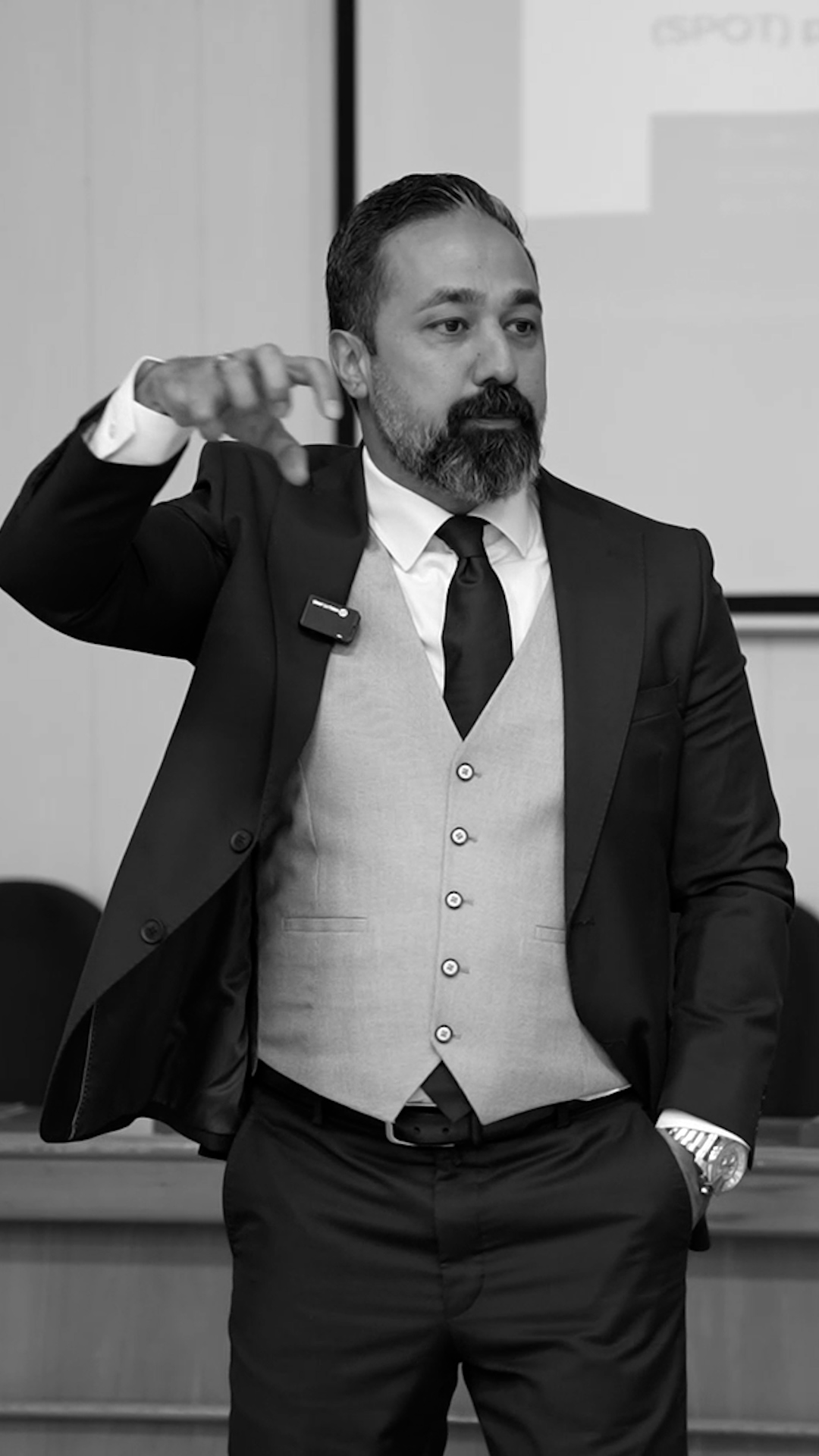 رضا اسدی